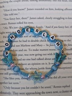 Fancy Eras Tour Bracelets Tutorial, Fancy Eras Tour Bracelets, 1989 Wonderland, Bracelet Word Ideas, Eras Bracelet, Frendship Bracelets, Taylor Bracelet