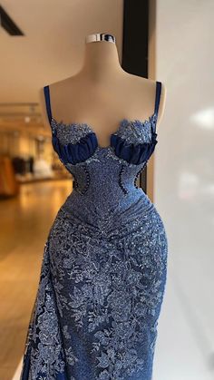 Lace Nigerian Dress Styles, Nigerian Dress Styles Ankara, Glamour Dress Prom, Elegant Lace Dress Classy, Owambe Lace Styles, Asoebi Lace Styles Classy, Latest Lace Styles, Asoebi Lace Styles, Dresses Glamour