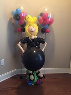 Gender Reveal Balloon person Pop the belly to reveal the gender with mini balloons of the gender color  Call It's Party Time at 618-651-1505 and let us help you decorate your event. Ballon Art, New Baby Crafts, Trendy Baby Onesies, Animal Party Theme, Balloon Bouquet Diy, Best Baby Blankets, Trendy Baby Blankets, Pregnancy Belly, Shower Balloons