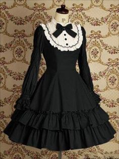 Vintage Gothic Princess Ruffle formally dress Lolita cosplay dress costume R560 | eBay Dress Preppy, Pretty Halloween Costumes, Preppy Dresses, Lady Dress, Cosplay Dress, Daily Dress, College Fashion, Lolita Dress, Gothic Lolita