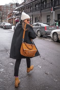 Nathalie Martin, Dresses Winter, Jewelry Pandora, White Knit Sweater, Pandora Style, White Sweater, Style Accessories