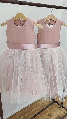 Outfit For Christening, Simple Flower Girl Dresses, Kids Bridesmaid Dress, Baby Dress Diy, Blush Flower Girl Dresses, Tulle Flower Girl Dress, Pink Flower Girl Dresses, Party Frocks, Tulle Flower Girl