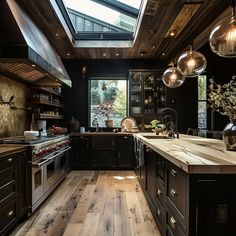 Victorian kitchen planning for a space that's both beautiful and functional Victorian Eclectic, Classic Backsplash, Moody Interior Design, Rustic Victorian, Eclectic Kitchen Design