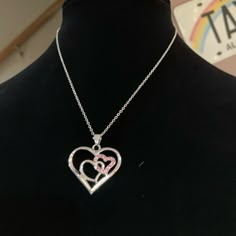 Silver And Pink Set Comes With Earrings Shown. Dr Belongings, Pink Heart Necklace, Alt Clothes, Necklace Stack, Heart Shaped Necklace, Pink Set, Fame Dr, Pink Necklace, Pretty Jewellery