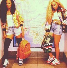 Colorful, modern 90's Hip Hop Style Outfits, 90s Hip Hop Fashion, 90s Fashion Grunge, Oufits Casual, 90s Theme, Leo Season