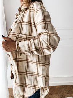 Oversized Plaid Shirts, Fall Outfits For Women, Plaid Shirt Women, Casual Outwear, Plaid Sleeve, Casual Shirt Women, Trendy Fall Outfits, Long Sleeve Plaid Shirt, Long Sleeves Coats