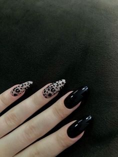 Leopard Print Black Nails, Gel Nails Alternative, Black Nail Designs Oval, Long Almond Nails Designs Black, Emo Nails Coffin, Nail Inspo Small Nails, Aesthetic Emo Nails, Dark Nail Ideas Simple, Cool Manicure Ideas