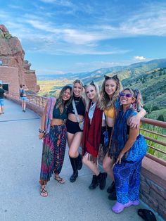 redrocks concert outfit winter Red Rocks Outfit, Concert Outfit Winter, Rock Outfits, Red Rocks, Outfit Winter, Red Rock, Concert Outfit, Dress Codes