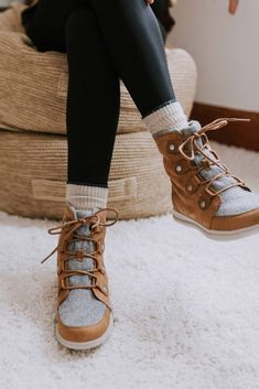 Womens Winter Ankle Boots, Casual Shoes Women Boots, Sorel Womens Explorer Joan Boot Outfit, Sorel In And Out Boot, Most Comfortable Winter Boots, Dressy Winter Shoes For Women, Sorel Joan Boots Outfit, Fall Womens Boots 2022, Ankle Winter Boots