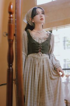 Medieval Cottagecore, Prairie Chic, Vestidos Retro, Corset Midi Dress, Dress Vest, Lawn Dress, Cottagecore Fashion, Dress Cottagecore