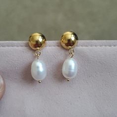 18k Gold Plated Pearl Drop Earrings. Real Freshwater Pearl With Matte Half Bead Studs. Never Worn. The Brand I Bought Them From Said They Are Tarnish Resistant. Handmade Earings, Earrings Real, Jewelry Pearl, Onyx Earrings, Green Diamond, Diamond Hoop Earrings, Floral Earrings, American Jewelry, Pearl Drop Earrings