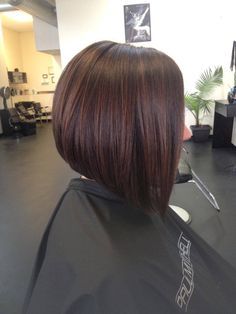 Smart Hairstyles, Line Bob, Classic Bob Haircut, Haircut Pictures, Round Face Haircuts, Bob Haircuts For Women, Bob Hair