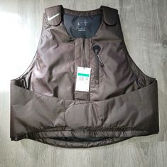 Nike X Cactus Jack Vest Style #: Dm1277-220 Men Size: Xl Condition: Brand New With Tags Ready To Be Shipped. Please Feel Free To Message Me If Additional Photos Are Needed. Base Clothing, Nike Brown, Cactus Jack, Vest Fashion, Mens Vest, New Nike, Nike Jacket, Nike Men, Mens Jackets