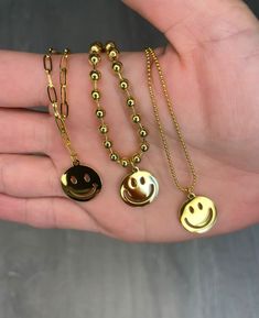 18K Gold Plated Stainless Steel Paper Smile Charm Clip Chain Happy Smiley Face Pendant Necklace Happy Smiley Face, Radiate Positivity, Face Pendant, Face Necklace, Stainless Steel Accessories, Evil Eye Ring, Eye Ring, Gold Plated Rings, Happy Face