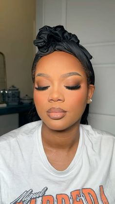 Pinby: @theaishaaaa 💞 Natural Makeup Glam Black Women, Natural Makeup Look On Black Women, Soft Glam Makeup For Graduation, Soft Bridesmaid Makeup Black Women, Graduation Make Up Look Natural, Soft Glam Makeup No Lashes, Matric Makeup Ideas, Natural Face Makeup Look, Prom Makeup For Light Skin