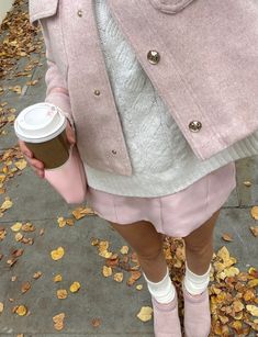 Girly Autumn Aesthetic, Pinkmas Outfit, Pink Fall Aesthetic, Pink Autumn, Pretty Pink Princess, Pink Life, Pink Girly Things, Stockholm Fashion, Everything Pink