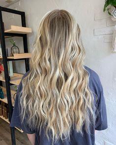 Blond Highlights For Curly Hair, Natural Looking Blonde Highlights On Blonde Hair, Highlights In Natural Blonde Hair, Half Head Highlights Blonde Long Hair, Balayage On Blonde Hair Natural, Beachy Blonde Hair Balayage Summer, Blond Bolyoge, Blonde Highlights To The Root, Long Dimensional Blonde Hair