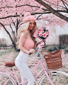 Tout Rose, Riding A Bicycle, Cycle Chic, H U, Pink Girly Things, Everything Pink, Girly Fashion, Pink Love, Barbie Girl