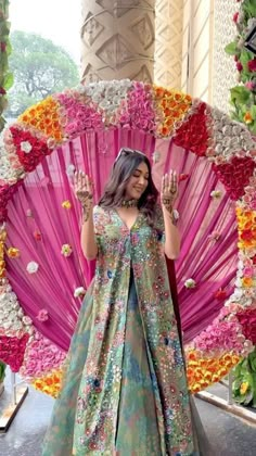 Mehendi Outfit For Bride, Mehandi Outfit Ideas, Mehndi Function Dresses, Mehendi Event, Mehendi Outfits For Bride, Mehandi Outfit, Mehendi Dresses, Mehandi Outfits, Mehendi Dress