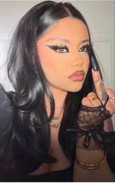 Y2k Hairstyles, Makijaż Smokey Eye, Edgy Makeup, Cute Makeup Looks, Hair Stylies, Hair Stylist Life, Baddie Hairstyles, Hair Inspo Color, Pretty Makeup