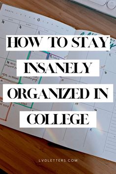 how to stay insanely organized in college Organize College Classes, College Organization Tips, Online College Organization, Planner Setup Ideas, College Organization Binder, School Work Organization, College Student Organization, College Notes Organization, University Organization