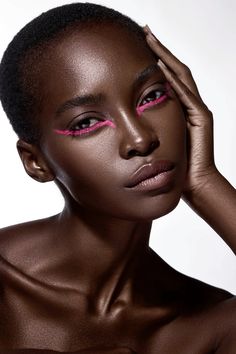 Beauty Shots Editorial, Black And Pink Photoshoot, Techno Makeup, Editorial Makeup Looks, Dark Skin Models, Model Headshots