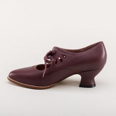 Gibson Edwardian Shoes are an excellent shoe for all occasions dating c. 1900 - 1925. Elegant yet sturdy, Gibson will look excellent at your Titanic, World War I, Downton Abbey, or Somewhere in Time events, as well as perfectly snazzy with modern clothes. PRE-ORDER. Estimated Delivery Date - January 2023. Pre-order shoes are not yet in stock and will begin shipping after they arrive, along with anything else in your order. If you wish to order an in-stock item and want to receive it sooner, plea Classic Pointed Toe Formal Dance Shoes, Classic Formal Pointed Toe Dance Shoes, Classic Pointed Toe Dance Shoes With Leather Sole, Formal Low Heel Dance Shoes With Rubber Heel Cap, Formal Dance Shoes With Leather Sole And Round Toe, Classic Dance Shoes With Pointed Toe And Leather Sole, Formal Closed Toe Dance Shoes With Leather Sole, Formal Dance Shoes With Leather Sole, Formal Dance Shoes With Leather Sole And Almond Toe