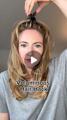 After Shower Routine, Easy Care Hairstyles, Hair Upstyles, Easy Hair Updos, Hair Techniques, Hairdos For Short Hair, Voluminous Hair, Bun Hairstyles For Long Hair, Hairdo For Long Hair