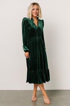 Amadora Velvet Dress | Green Sukienki Plus Size, Velvet Sleeve, Velvet Maxi Dress, Midi Ruffle Dress, Daily Dress, Long Sleeve Midi, Green Velvet, Looks Vintage, Velvet Dress