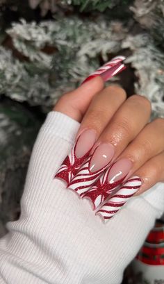 Aesthetic Christmas Nails, 30 Aesthetic, Winter Nail Ideas, Nail Painting, Winter Nails Acrylic, Claw Nails, Classy Acrylic Nails, Short Square Acrylic Nails, Long Acrylic Nails Coffin