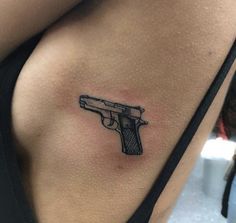 Dope Tattoos For Women, Stylist Tattoos, Classy Tattoos, Discreet Tattoos, Subtle Tattoos, Aesthetic Tattoo, Rib Tattoo, Little Tattoos