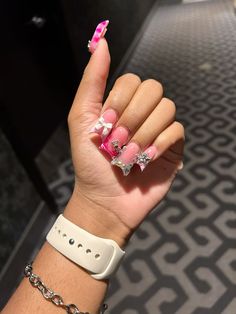 #shortducknails #blackgirl #ducknails #acrylicnaildesigns #pink Recreation Nail Sets, Pink Xo Nails, Doing Own Nails, Hello Kitty Junk Nails, Nail Shorties, Ahvi Lee, Red Nails Y2k, Pink Kaws Nails, Notebook Nails