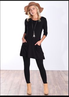 Black Tunic Outfit, Shirts To Wear With Leggings, Tunic Tops Outfit, Tunic Dress With Leggings, Long Shirt Outfits, Tunic Tops With Leggings, Jeggings Outfit, Casual Boho Outfits, Tunic Dress Patterns