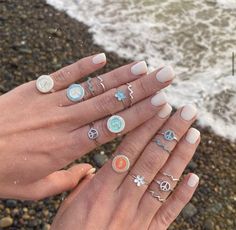 Rings Aesthetic, Simple Gel Nails, Jewelry Accessories Ideas, Funky Jewelry, Jewelry Lookbook, I Love Jewelry, Girly Jewelry, Dream Jewelry, Jewelry Inspo