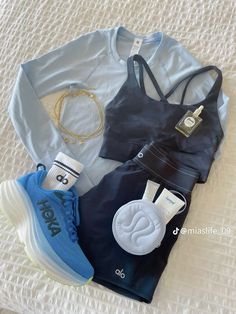 Athletic Outfits Aesthetic, Walk Outfits, Cute Running Outfit, Track Outfits, Outfit Workout, Outfit Gym, Cute Workout Outfits, Yoga Outfit, Practice Outfits