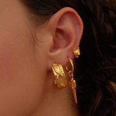 24 K Gold Plated Mini Hoops And Stud Earrings Thai Earrings, Xoxo Jewelry, Sweet Disposition, Silversmithing Jewelry, Czech Jewelry, Interesting Jewelry, Crystal Pearl Earrings, Dragon Earrings, Bling Earrings