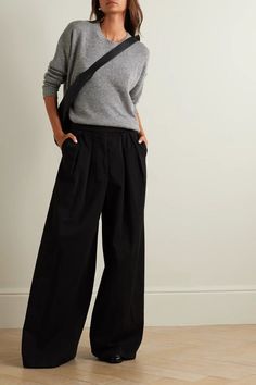 No Sleeves Sweater Outfit, Wide Leg Pants And Shirt Outfit, Wide Leg Pants With Sweater, Wide Leg Sweatpants Outfit Casual, Black Wide Leg Outfit, Wide Leg Black Pants Outfit Winter, Wide Leg Black Pants Outfit For Work, Gray Wide Leg Pants Outfit, Black Silk Pants Outfit