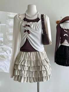 Material: COTTON, POLYESTER Size Bust (cm) Bust (in) Length (cm) Length (in) One size 60 23.62 31 12.20 Himekaji Outfits, T Shirts Y2k, Streetwear Tees, Top Korean, Coquette Girl, Creation Couture, Halter Tops, Collars For Women, Mode Inspo