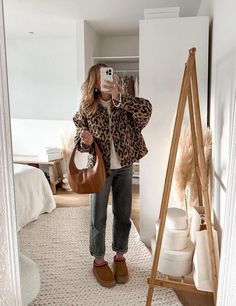 Leopard Print Jacket Outfit, Leopard Jacket Outfit, Printed Tights Outfit, Print Jacket Outfit, Leopard Print Tights, Chica Chola, Comfy Summer Outfits, Tasman Slippers