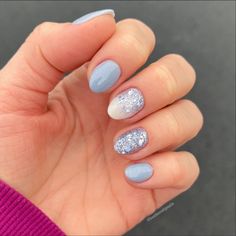 Frozen Nails Winter, Azurebeauty Dip Powder Nails, Blue Frost Nails, Azure Dip Powder Nails, Short Blue Christmas Nails, Dip Winter Nails, Powder Blue Nails Designs, Dip Nails Blue, Winter Nail Ideas Blue