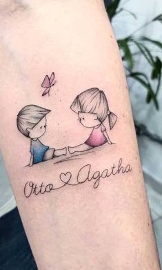 Tatuagem materna e inspirações Motherhood Tattoos, Name Tattoos For Moms, Twin Tattoos, Baby Tattoo Designs, Female Tattoos, Mom Tattoo Designs, Tattoos With Kids Names, Mommy Tattoos, Mother Tattoos