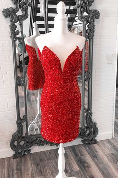 Red Sequin Dress Short Wedding, Red Sparkly Short Dresses, Red Sequin Dress Short Prom, Sparkly Hoco Dresses, V Neck Homecoming Dress, Homecoming Dress Strapless, Prom Dress Pictures, 2023 Prom, Mini Homecoming Dresses