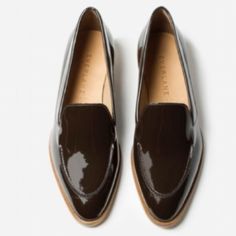 Everlane Modern Loafer Nwot Brown Patent Leather 100% Italian Leather Upper Treat With Leather Protectant Spray; Clean With Leather Cleaner And A Microfiber Cloth ¾” Stacked Leather Heel Stitching Details Over The Toe Made In Brescia, Italy An Elegant, Architectural Flat That Feels As Good As It Looks. The Hand-Polished Leather Is Half Chrome-Tanned And Half Vegetable-Tanned, So It’s Super Soft But Still Structured. Meet The Modern Loaferyour New Best Friend. Brescia Italy, Italian Loafers, Everlane Shoes, Beige Heels, Leather Cleaner, New Best Friend, Croc Leather, Stitching Details, Tassel Loafers