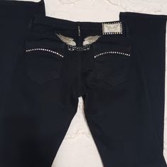 New, Never Used Robin's Jean's Size 28 With Passport Robin Jeans Women, Edgy Grunge Outfits, Robins Jeans, Skin Layers, Edgy Grunge, Robin Jeans, Extra Skin, Shorts Women, Denim Shorts Women