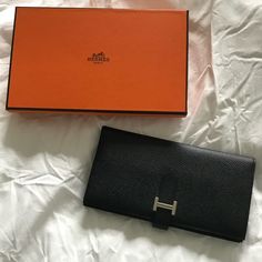 Brand New Hermes Bearn Wallet Black Comes With Dust Bag And Box Purchased In Paris Hermes Bolide, Hermes Orange, Green Clutches, Hermes Wallet, Red Wallet, Card Case Wallet, Change Purse, Notebook Planner, Hermes Bags