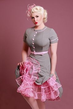 A gathering of proper ladies, properly dressed. I hope you enjoy them. With Love, Joanna Pink And Grey Dress, Mode Rockabilly, Burlesque Vintage, Rockabilly Girl, Bridal Dresses Lace, Mode Boho, Rockabilly Fashion, Grey Dress