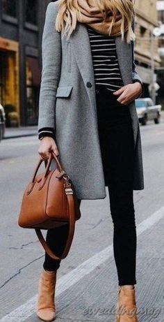 40+ Enchanting Winter Work Outfits Ideas With Casual Style To Try Right Now - If the thought of dropping temperatures and slushy streets have sent you into a winter outfit rut, you're not alone. Dressing for work underneath a gi... Gel Ideas, Winter Work Outfits, Dark Outfit, Chic Work Outfit, Cute Sweaters For Fall, Nails Dark, Fall Fashion Coats, Blue Gel, Winter Work