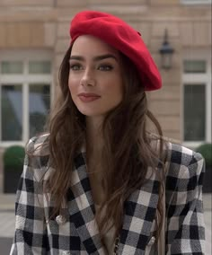 Paris Hairstyles, Emily In Paris Lily Collins, ليلي كولينز, Emily In Paris Outfits, Lily Collins Style, Flamboyant Gamine, Parisienne Chic, Phil Collins