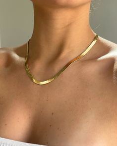 Chain Aesthetic, Chains Aesthetic, Jewelry Product Shots, Ear Style, Mens Gold Jewelry, Ashes Jewelry, Body Jewelry Piercing, Gold Necklace Set, Anniversary Jewelry