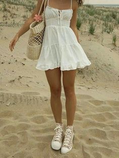 Europe Fits Fall, Surf Shop Aesthetic Outfits, Summer Outfits Not Basic, Florida Fits Aesthetic, Coquette Beach Outfit, Coquette Outfit Ideas Aesthetic, Virgo Clothes, Dream Clothes Summer, The Summer I Turned Pretty Outfits